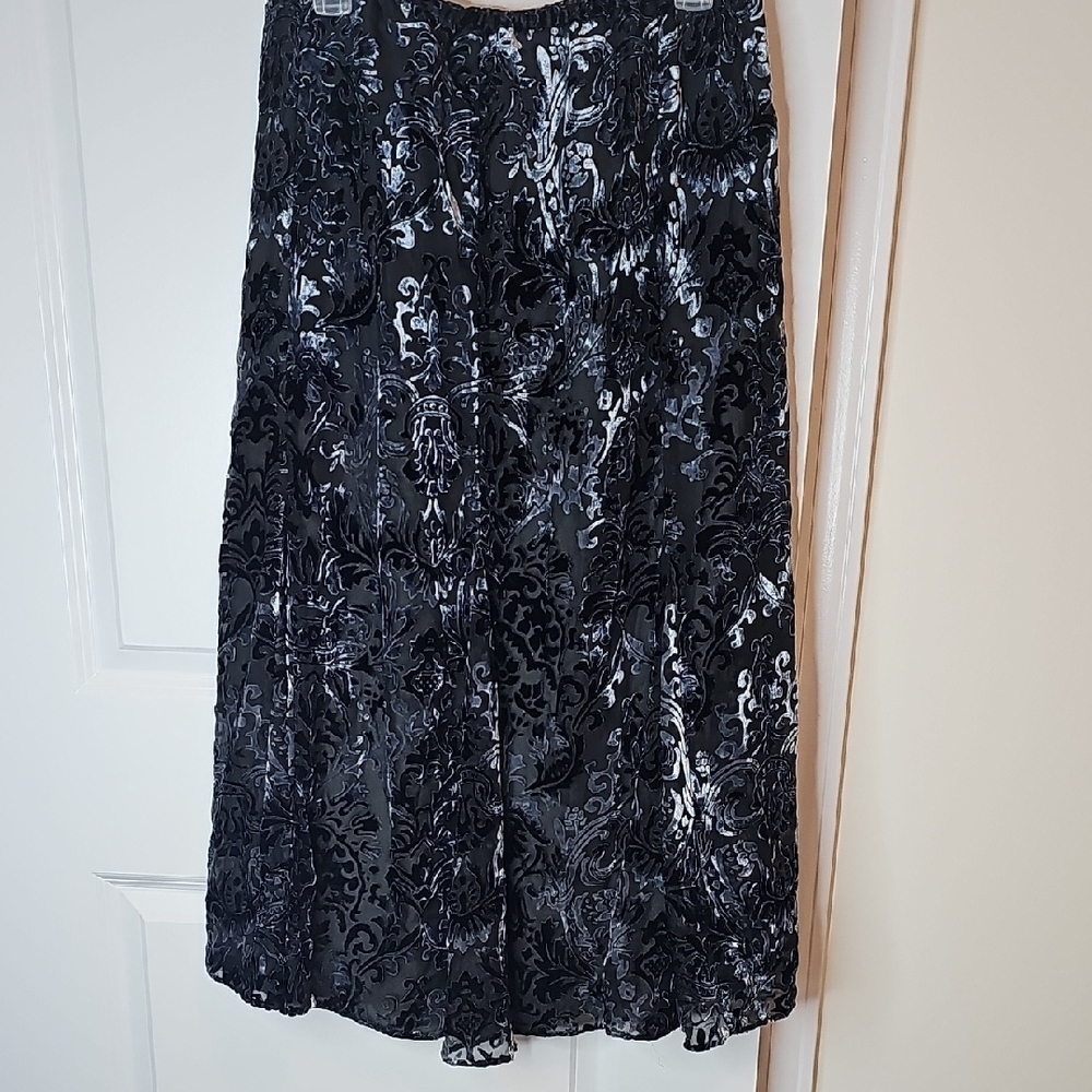Chico's Elegant Black and Silver Maxi Skirt